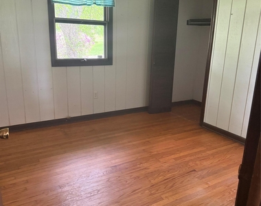 183 Barrytown Road - Photo Thumbnail 16