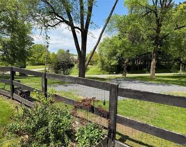 183 Barrytown Road - Photo Thumbnail 24