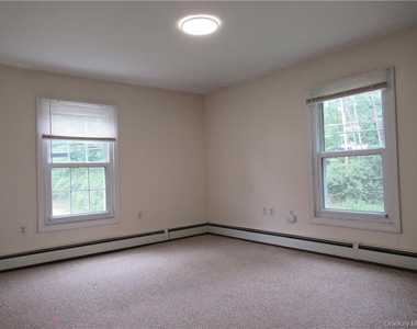 129 Charles Colman Boulevard - Photo Thumbnail 11