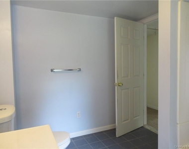 129 Charles Colman Boulevard - Photo Thumbnail 16