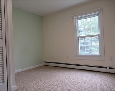 129 Charles Colman Boulevard - Photo Thumbnail 18