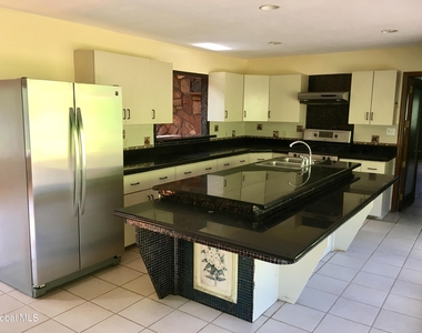 1462 W Fulton Road - Photo Thumbnail 12