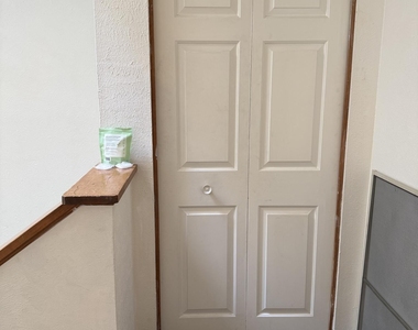 209 Monmouth Way - Photo Thumbnail 2