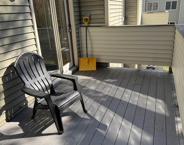 209 Monmouth Way - Photo Thumbnail 24