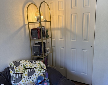209 Monmouth Way - Photo Thumbnail 23