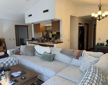 209 Monmouth Way - Photo Thumbnail 9