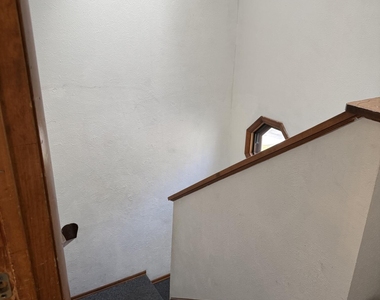 209 Monmouth Way - Photo Thumbnail 1
