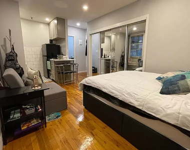 446 Central Park W - Photo Thumbnail 2