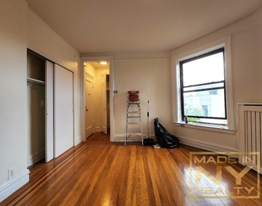 29-07 31st Avenue - Photo Thumbnail 3
