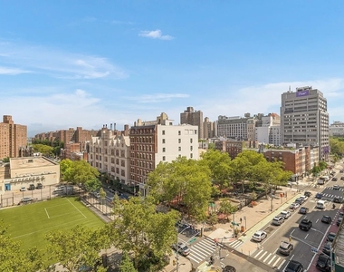 250 E 21st Street - Photo Thumbnail 14