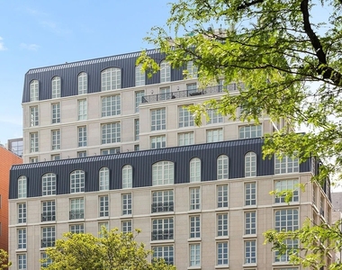 250 E 21st Street - Photo Thumbnail 17
