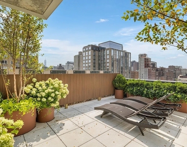 250 E 21st Street - Photo Thumbnail 13