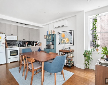 776 Franklin Avenue - Photo Thumbnail 1
