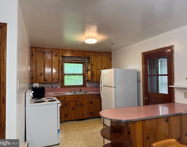 1123 Shepherdstown Road - Photo Thumbnail 8