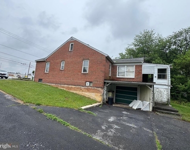 1123 Shepherdstown Road - Photo Thumbnail 7