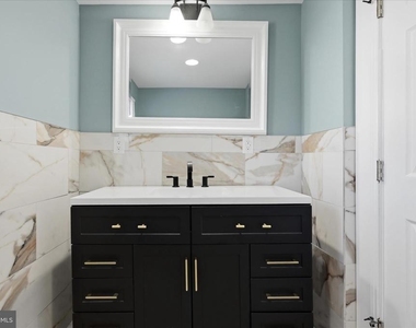 314 E Piccadilly Street - Photo Thumbnail 13