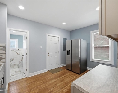 314 E Piccadilly Street - Photo Thumbnail 11