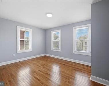 314 E Piccadilly Street - Photo Thumbnail 17