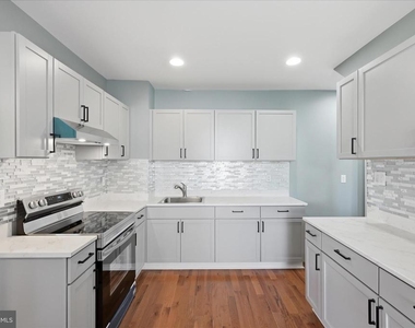 312 E Piccadilly Street - Photo Thumbnail 11