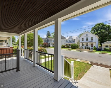 312 E Piccadilly Street - Photo Thumbnail 2