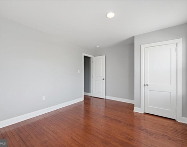 312 E Piccadilly Street - Photo Thumbnail 18