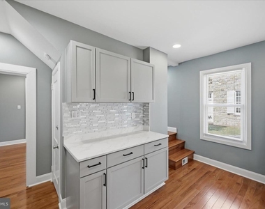 312 E Piccadilly Street - Photo Thumbnail 10