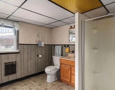 314 Lake Drive - Photo Thumbnail 4