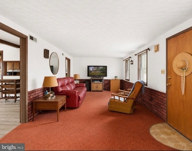 314 Lake Drive - Photo Thumbnail 8