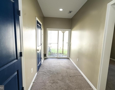 105 Lantana Lane - Photo Thumbnail 2