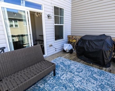 105 Lantana Lane - Photo Thumbnail 12