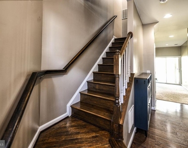 105 Lantana Lane - Photo Thumbnail 1
