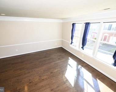 105 Lantana Lane - Photo Thumbnail 7