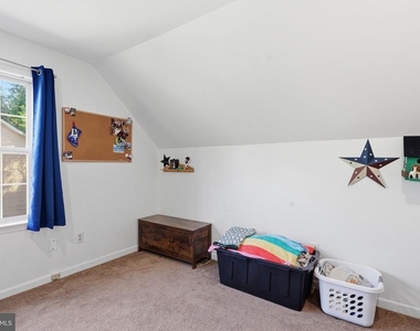 10106 S Fulton Drive - Photo Thumbnail 9
