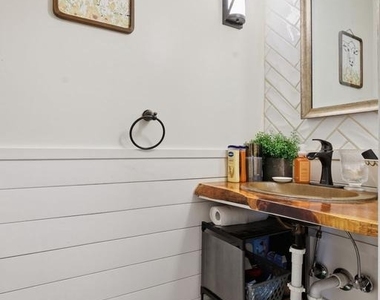 10106 S Fulton Drive - Photo Thumbnail 17