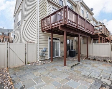 13340 Colchester Ferry Place - Photo Thumbnail 28