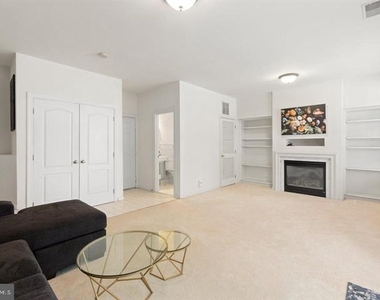 13340 Colchester Ferry Place - Photo Thumbnail 6