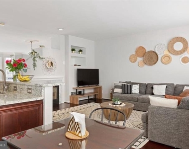 13340 Colchester Ferry Place - Photo Thumbnail 4