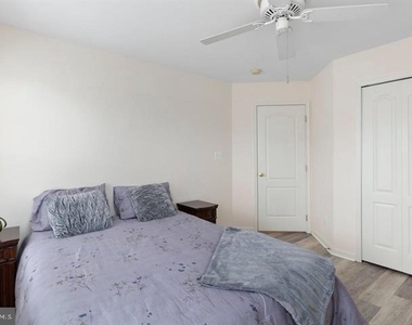 13340 Colchester Ferry Place - Photo Thumbnail 25