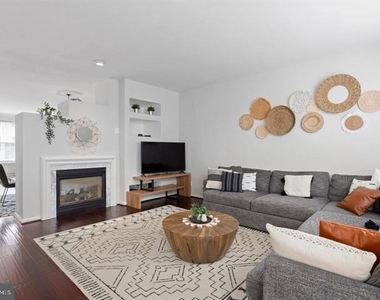 13340 Colchester Ferry Place - Photo Thumbnail 2