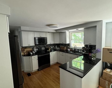 15418 Skyline Drive - Photo Thumbnail 3