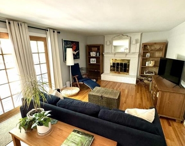 15418 Skyline Drive - Photo Thumbnail 2