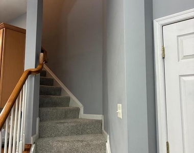 9532 Walker Way - Photo Thumbnail 6