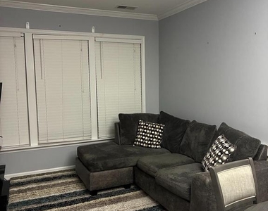 9532 Walker Way - Photo Thumbnail 9