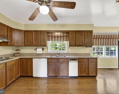 40297 Braddock Road - Photo Thumbnail 7