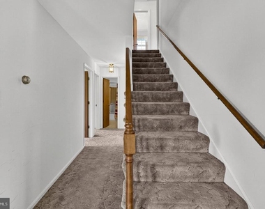 40297 Braddock Road - Photo Thumbnail 27