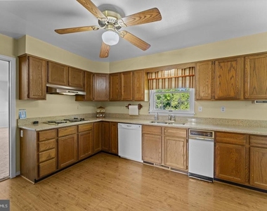 40297 Braddock Road - Photo Thumbnail 9