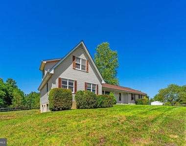 40297 Braddock Road - Photo Thumbnail 1