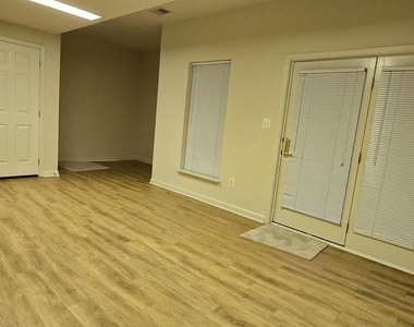 22614 Welborne Manor Square - Photo Thumbnail 43