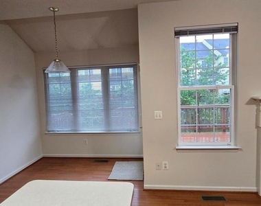 22614 Welborne Manor Square - Photo Thumbnail 39
