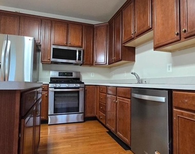22614 Welborne Manor Square - Photo Thumbnail 1